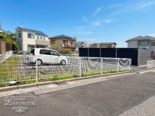 月極駐車場　シャッターガレージ